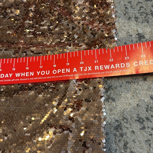 Lavish sequined top - Picture 7 of 8